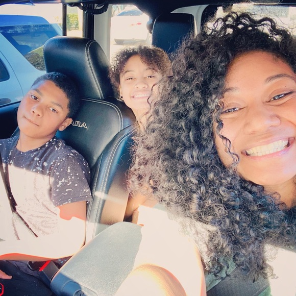 Meet the posher! Yes I have teens! Yes I’m handling it solo! - Picture 4 of 6